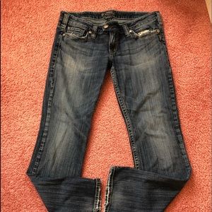 Silver Jeans Tuesday tag says 33/33 actual 35/30